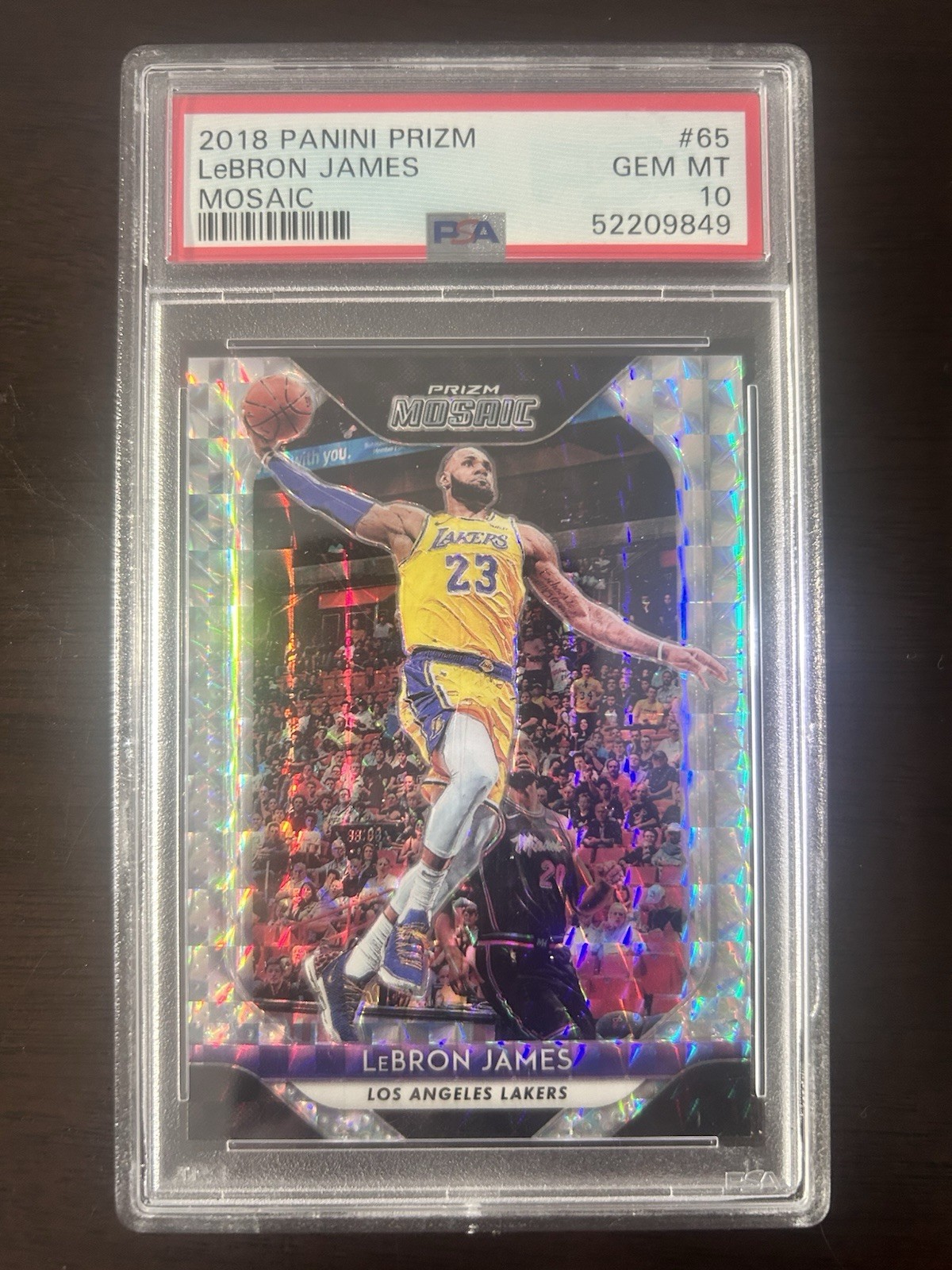 2018-19 Panini Prizm Mosaic Refractor LeBron James #65