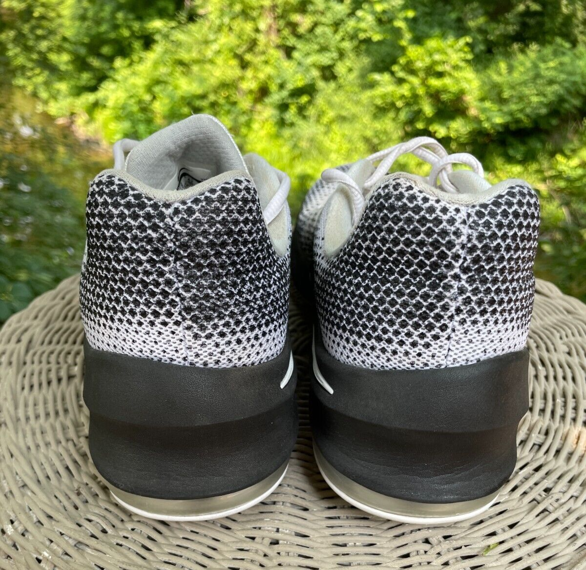 シューズ(男性用) nike airmax infuriate low us11 Nike Air Max Infuriate Low Black Men's - 852457-001 - US