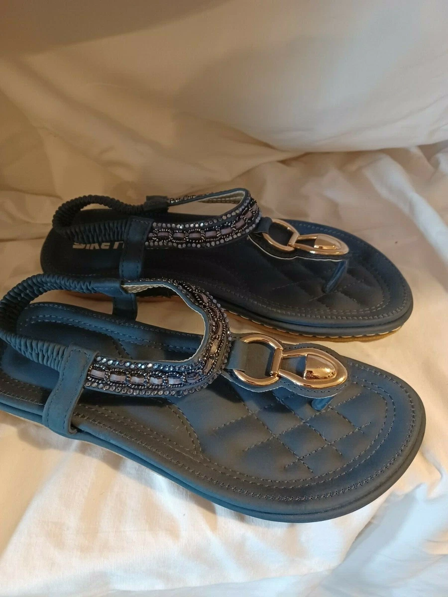Navy sandals store size 9
