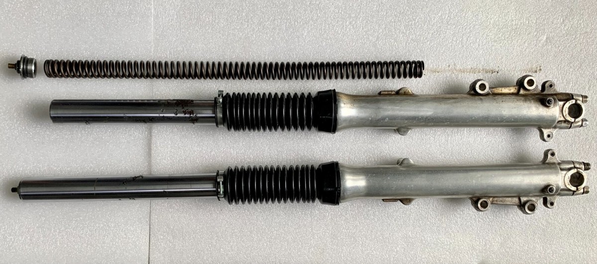 KAWASAKI KZ1000P FRONT LEFT & RIGHT FORK 44005/6-4002 1987- 93 | eBay