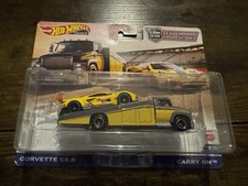 HOT WHEELS DIECAST - Team Transport - Corvette C8.R & Carry On #36 -New