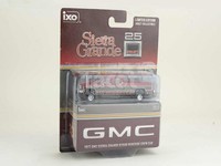 GMC K2500 Sierra Grande 1977 IXO 1/64 Passagier-Miniaturauto