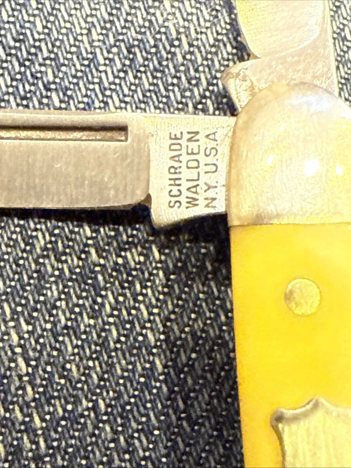 Vintage RARE Schrade Walden N.Y. USA 808 Y, 3 blade, Amazing CONDITION A+++ 🎉🥳 - Image 3 of 4