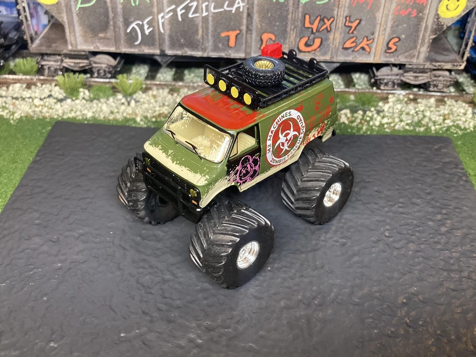 1971 Chevy Van G20 G10 Lifted 4x4 Truck 1/64 Diecast Custom Off Road M2 Machines - Image 2 of 4