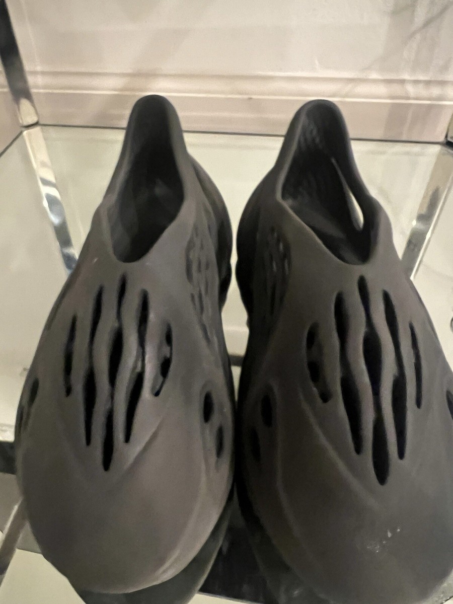 靴 YEEZY FOAM RUNNER IG5349 IG5349 adidas Yeezy Foam Runner Carbon (Men's) | eBay