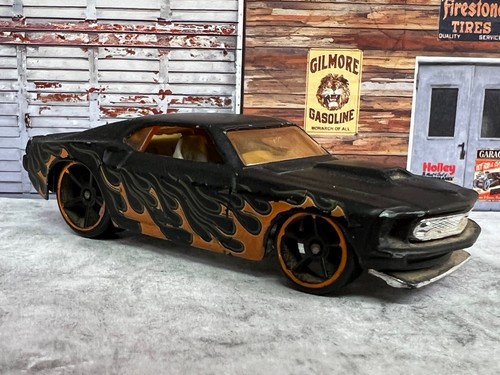 🔥🔥🔥Hotwheels 1969 Ford Mustang Diecast Car Black with Flames C15🔥🔥🔥 - Picture 4 of 7