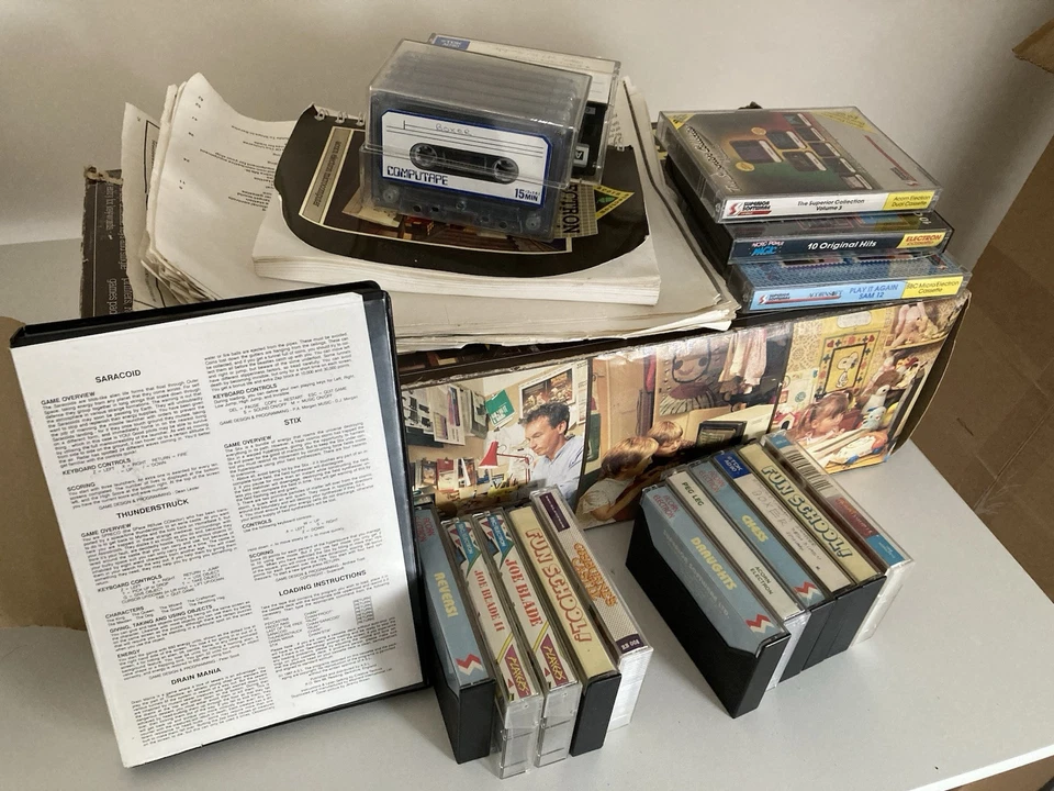 Computadora Acorn Electron Vintage 8 bits - Artículo clásico retro de coleccionista con cintas Foto 3 de 4