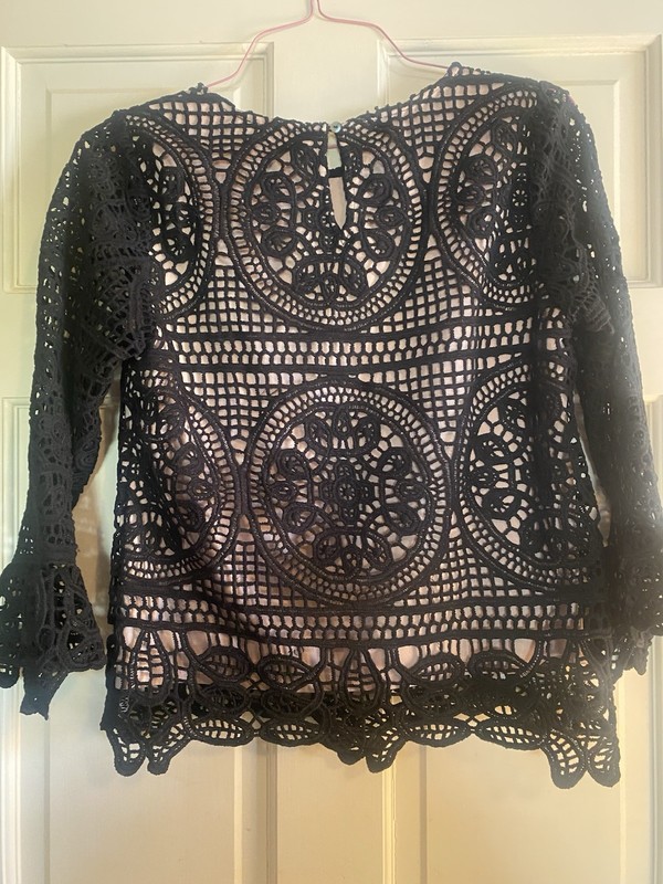 Skies are Blue boutique black lace top over nude shell Small