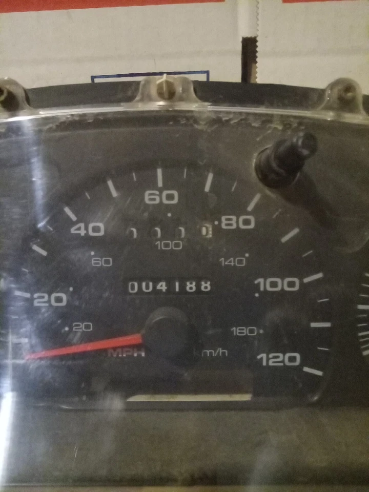 2000 Ford Taurus A/T cluster velocímetro tach medidores painel de instrumentos fabricante de equipamento original  - Imagem 2 de 4