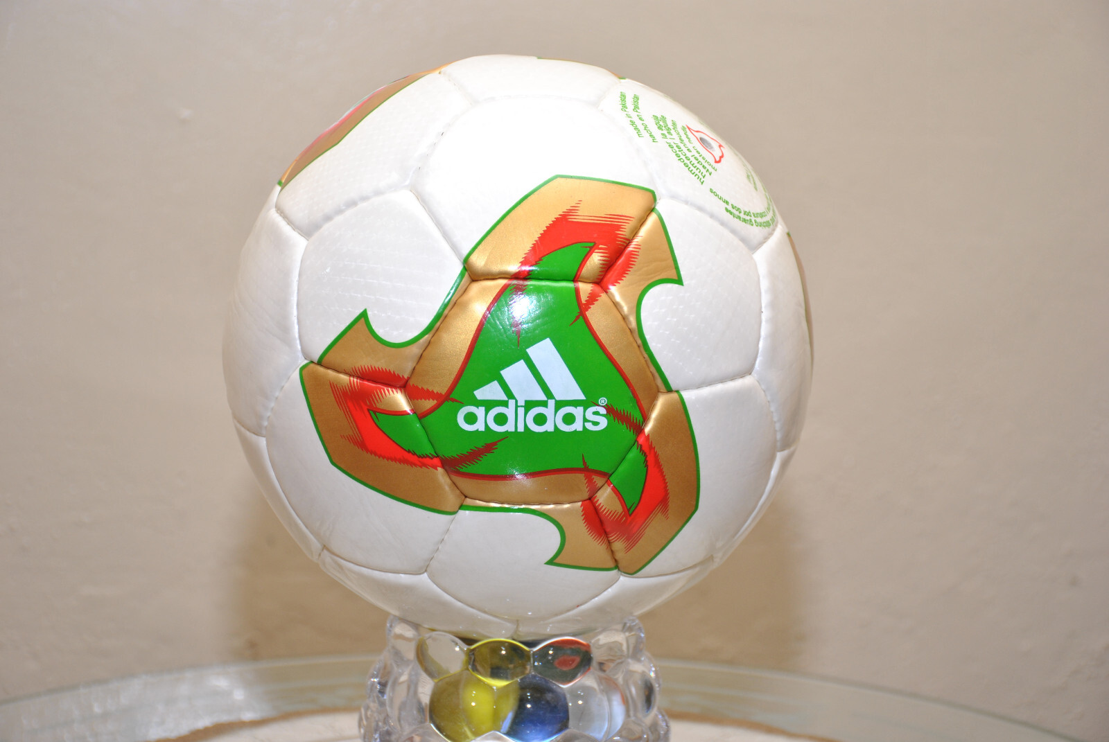 WORLD CUP 2002 FEVER NOVA  SOCCER FOOTBALL BY OFFICIAL LEATHER FOOTBALL SIZE 5