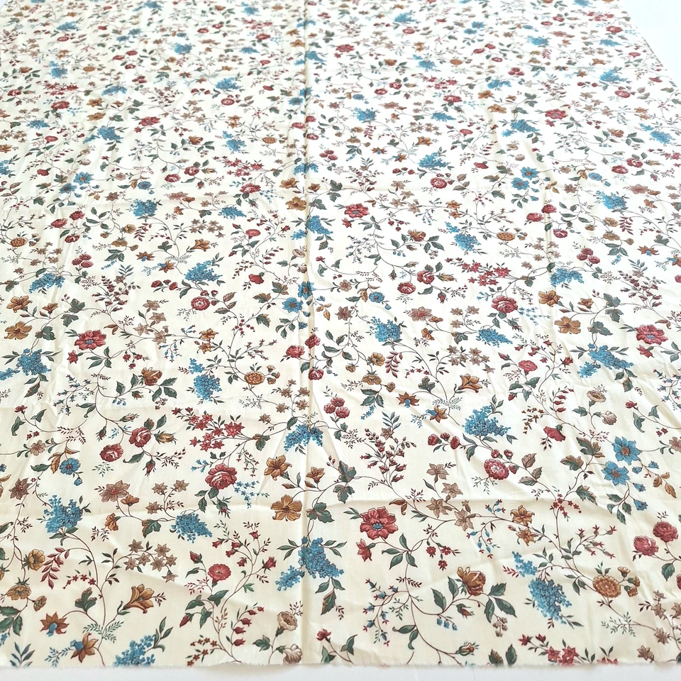 Floral Botanical Print On Cream Chintz Joan Kessler Concord Cotton Fabric BTHY - Image 3 of 4
