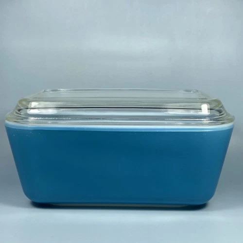 Pyrex Vintage Blue Refrigerator Dish #502-B  w/ Ribbed Lid ~ Nice!