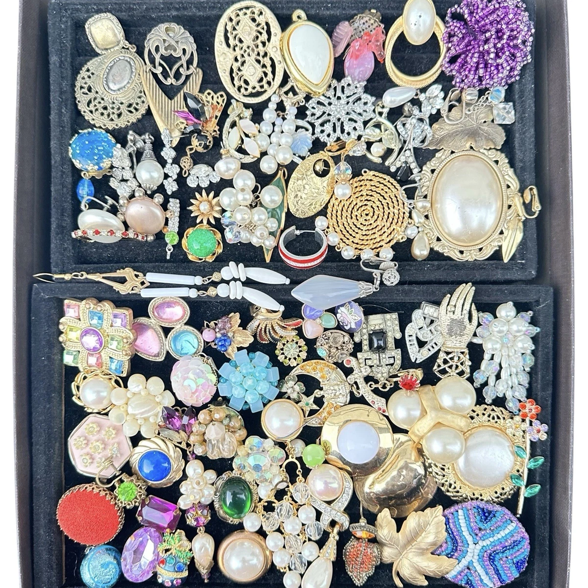 Bijoux vintage signé Avon, belle broche en porcelaine avec fleurs Bijoux vintage signé Avon, belle broche en porcelaine avec fleurs