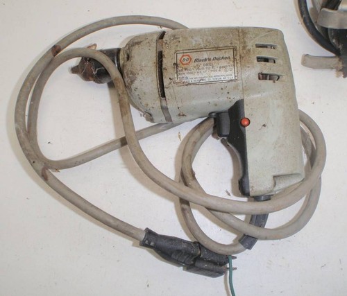Lote de 3 herramientas eléctricas - Taladro B&D, sierra de calar, lijadora artesanal - Imagen 4 de 4