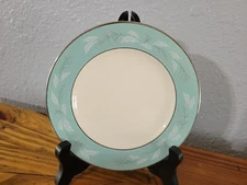 Vintage Homer Laughlin Cavalier Eggshell Romance 3 Berry Bowls 1 B & B Plate