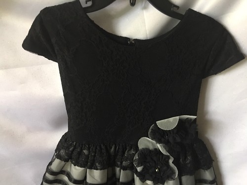 Isobella and Chloe Girls Black And Gray Lace Long Formal Party Dress Sz 6-New - Picture 5 of 10