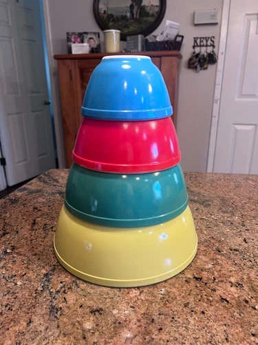 VG Vintage Pyrex Primary Colors Mixing Bowl Set 401 402 403 404