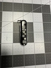 Victorinox Classic Swiss Army Knife 58MM Limited Edition Snowflake Banker 8168