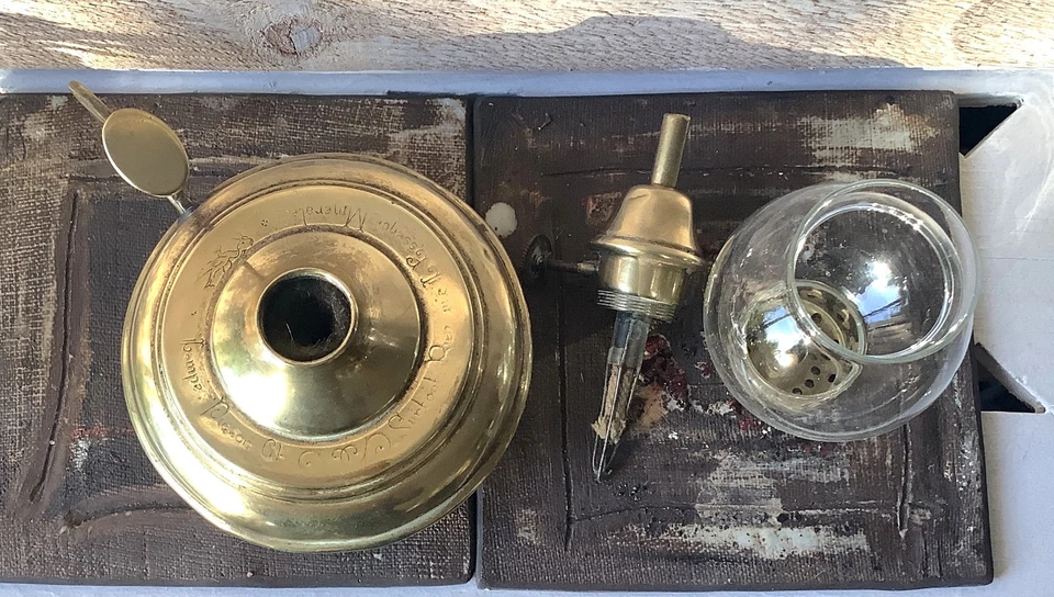 Ancienne lampe Pigeon modèle "Aladin " - bougeoir en laiton - rare et belle . - Photo 4/4