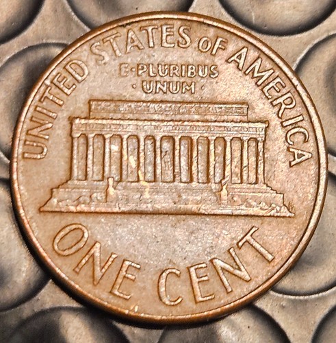 1962 d penny error split (L) on Rim - Picture 2 of 4