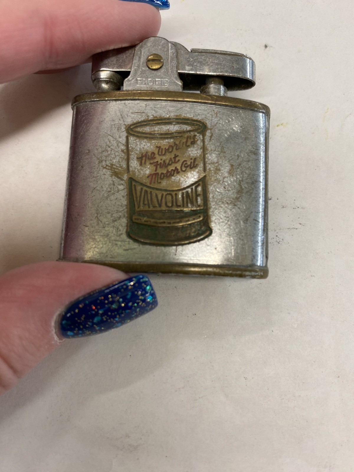 Vintage Pacific VALVOLINE MOTOR OIL Advertising Lighter Japan