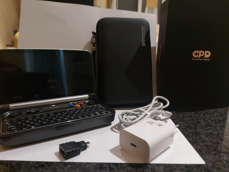 GPD WIN 2 MINI COMPUTER PORTATILE E RETROCONSOLE + CAVO HDMI + ADATTATORE HDMI - Immagine 4 di 4