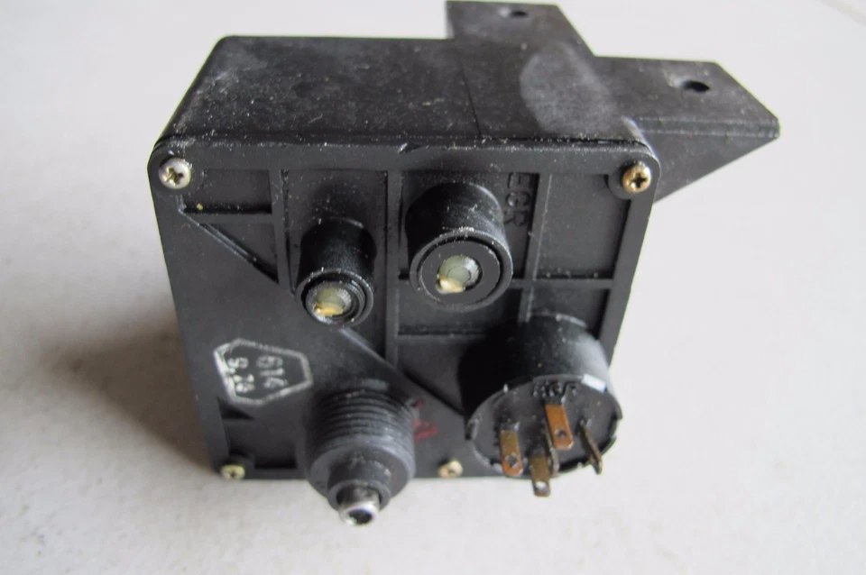 Used VDO Porsche 911 1975 Cruise Control 0001415725 - Изображение 2 из 4