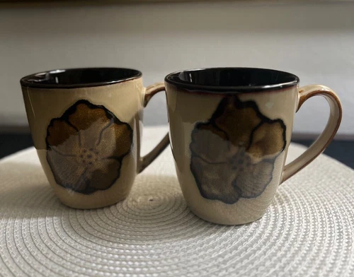 Set of 2 Mikasa Gourmet Basics Poppies Brown Coffee/Tea Floral Mugs