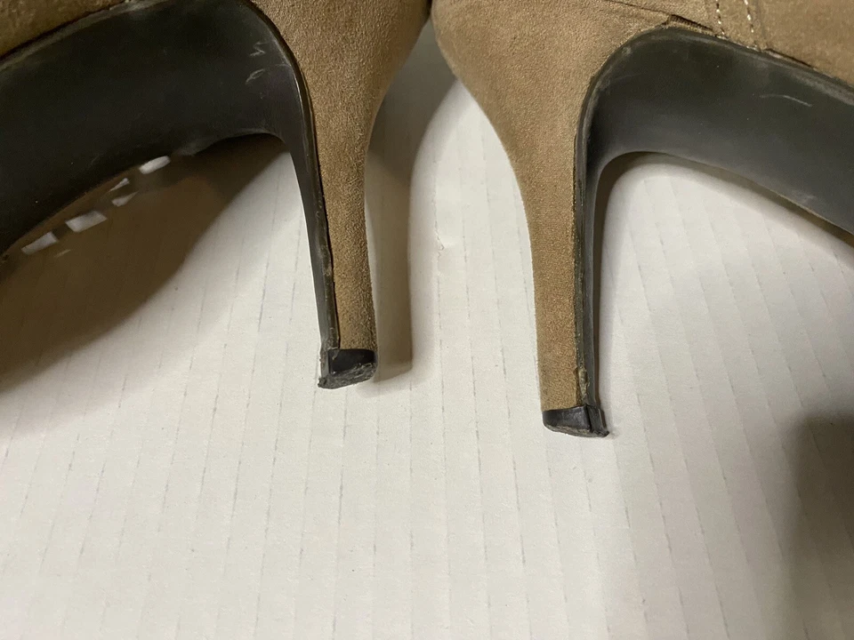 Botas de gamuza Rampage con cremallera para mujer talla 9 beige recortadas Foto 4 de 4