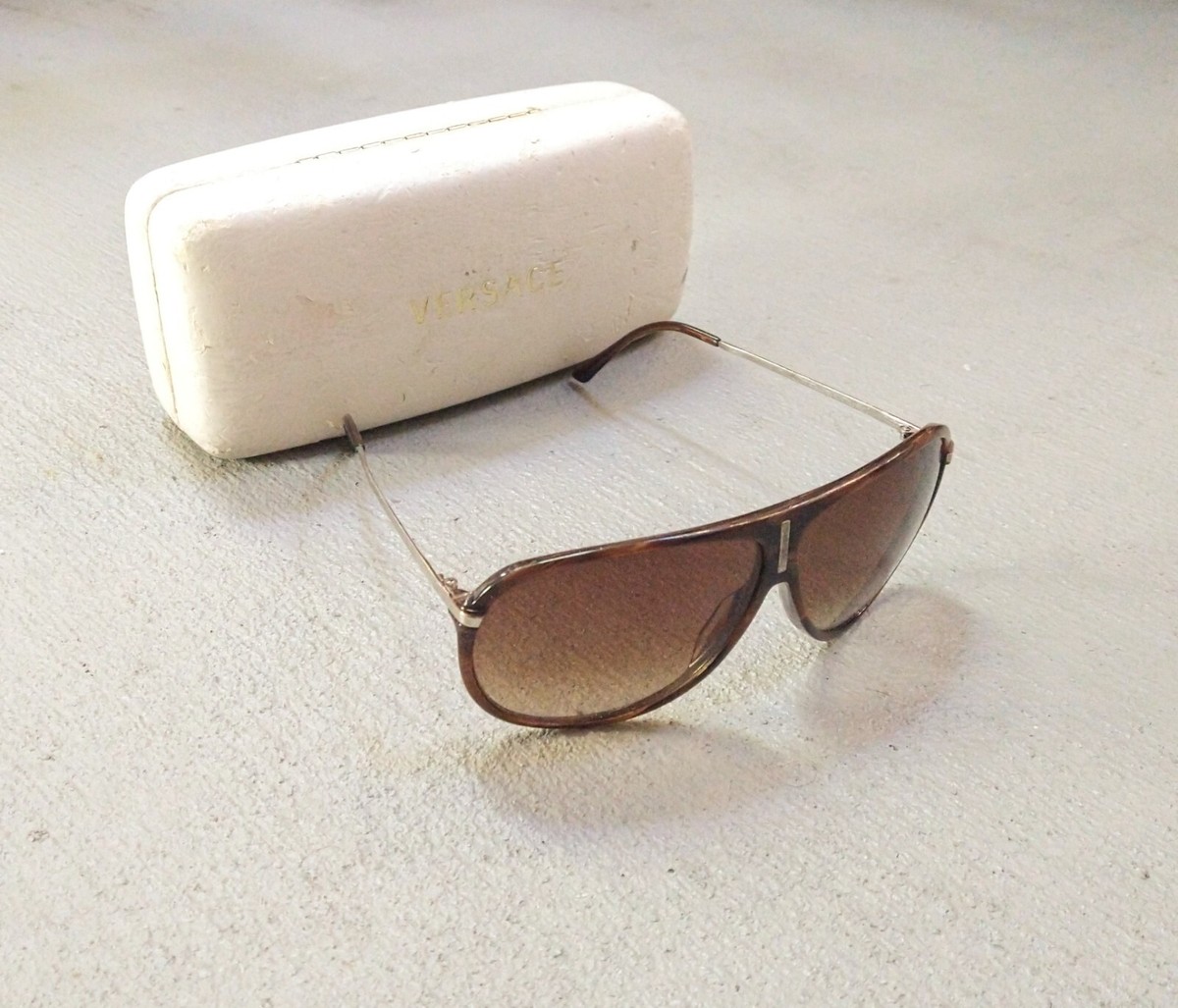 Versace Brown Gradient Aviator Sunglasses Good Condition Versace 2283 1002/7I Sunglasses - US main image 4