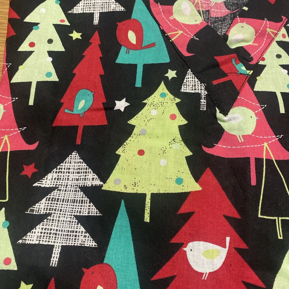 Tafford Christmas Trees Scrub Top Women's 4X Medical Nurse Vet Hospital Lab New - Image 3 of 3