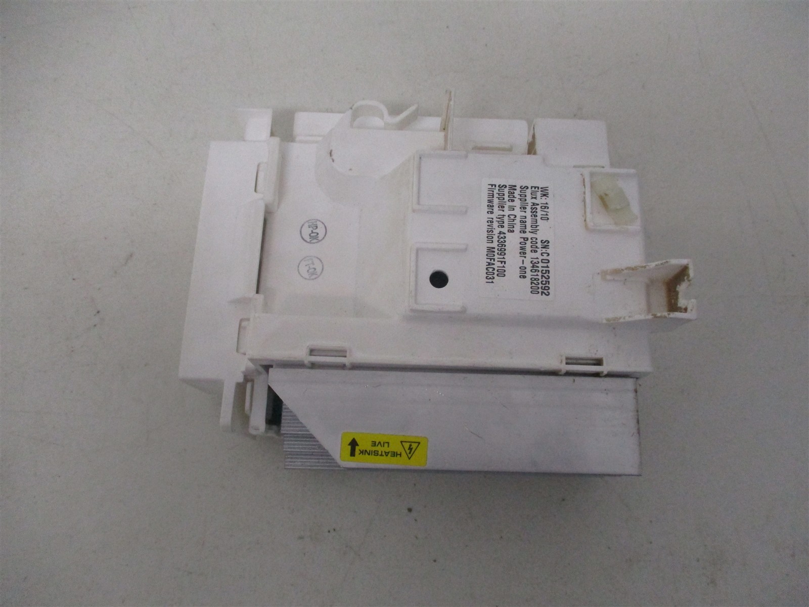 Electrolux Washer Control Board Part # 134618200 5304504715