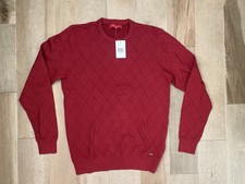 Guess Men  s Long Sleeve Crew Neck Red Sweater, Diamond Pattern Size M NEW NWT