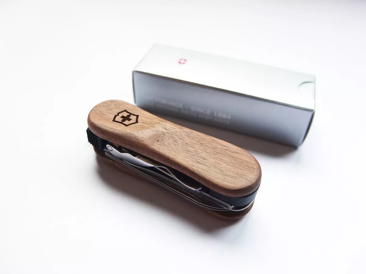 Victorinox Nail Clip 580 Walnut Wood Swiss army knife - 6 functions - with  nail clipper