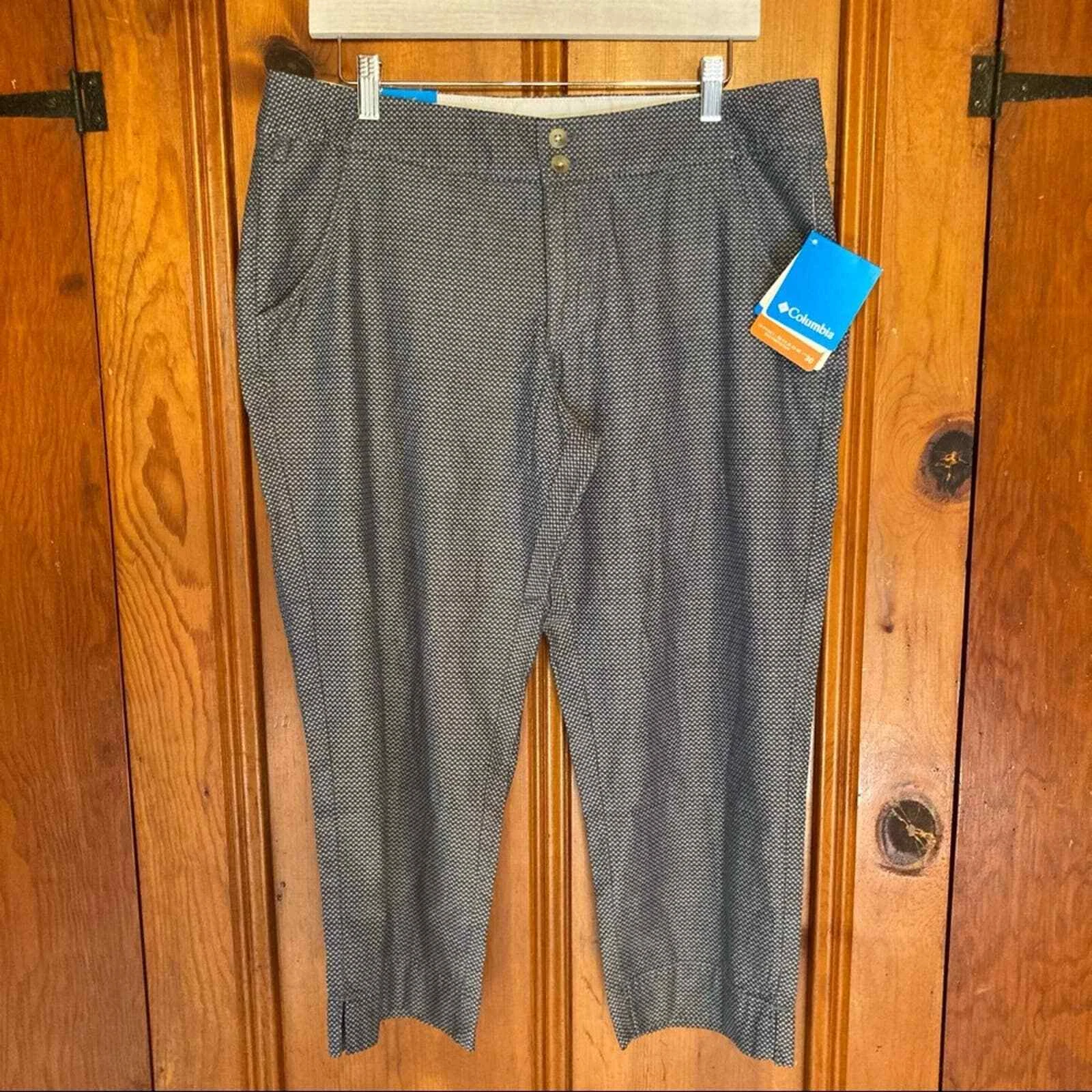 NWT-Columbia Omni Shade Super Bonehead Capri Pant- 12