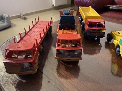 Lot 12 Véhicules SITAP – Bulldozer Et Camion Remorque Renault – Échelle 1:3