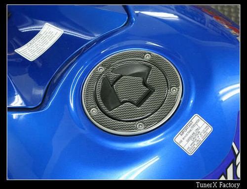 Carbon Fuel Gas Pad FIT KAWASAKI Concours 1400 GTR 1400 ER6N ER6F 5 BOLTS zx14 - Picture 2 of 3