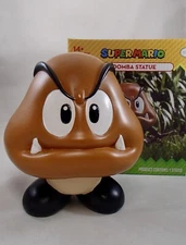 EXTREMELY RARE! Super Mario Bros Thinkgeek 7.5" GOOMBA Lawn STATUE figure MIB