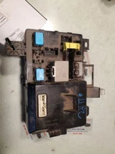 TACOMA    2006 Fuse Box Cabin 33069