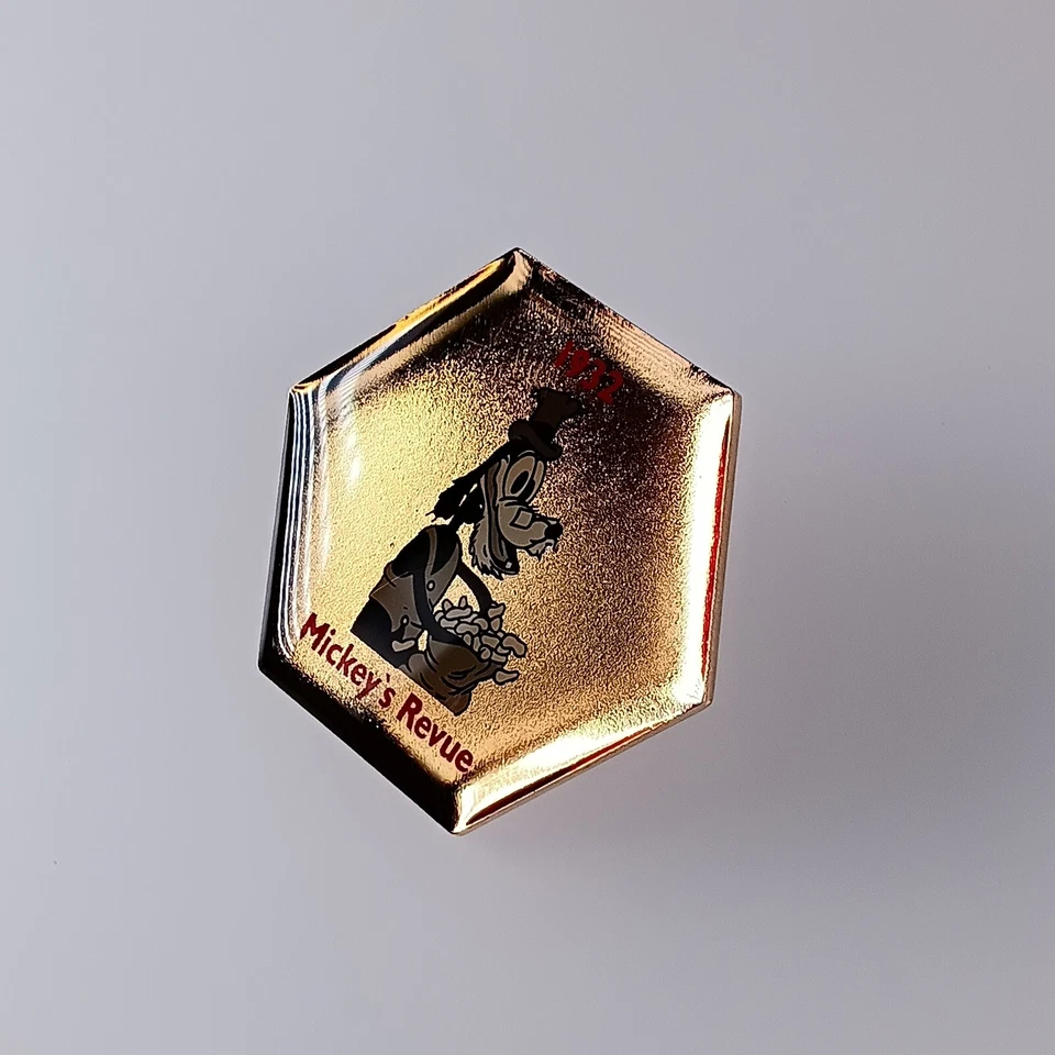 Goofy Disney × Dai-ichi Life 100th Lottery Winner Pin Badge From Japan - Bild 2 von 4