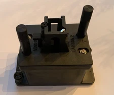 Perkin Elmer B0505071 Standard Cell Holder Lambda Spec Bio with B0507347 Stand