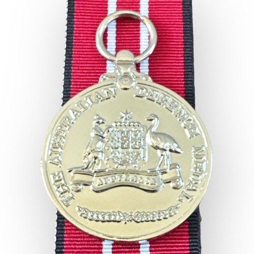 Australian Defence Medal - Picture 4 of 5