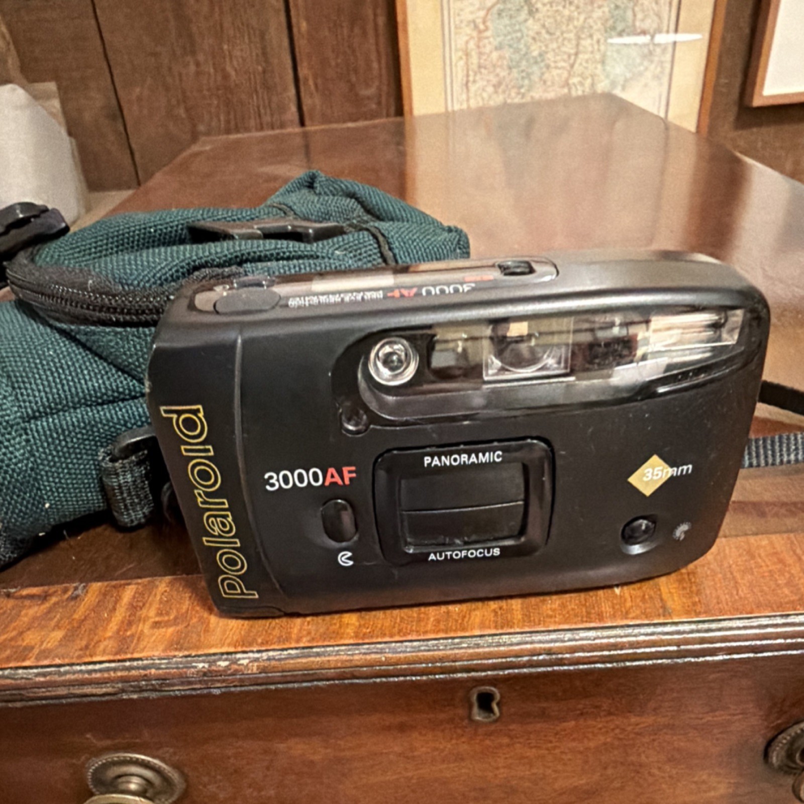 Polaroid 3000AF 35mm Point & Shoot Panoramic Autofocus Built