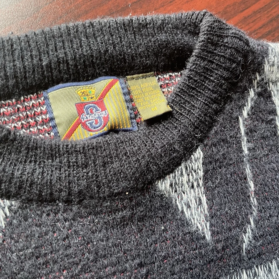 Suéter Vintage Sábados Negro Rojo Gris Pullover Manga Larga Talla Mediana Foto 2 de 4