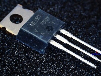 5PCS VS-40L15CTPBF VISHAY DIODE ARRAY SCHOTTKY 15V TO220AB