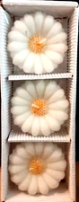 Unbranded White Daisy Candles-Pack of 3 NIB