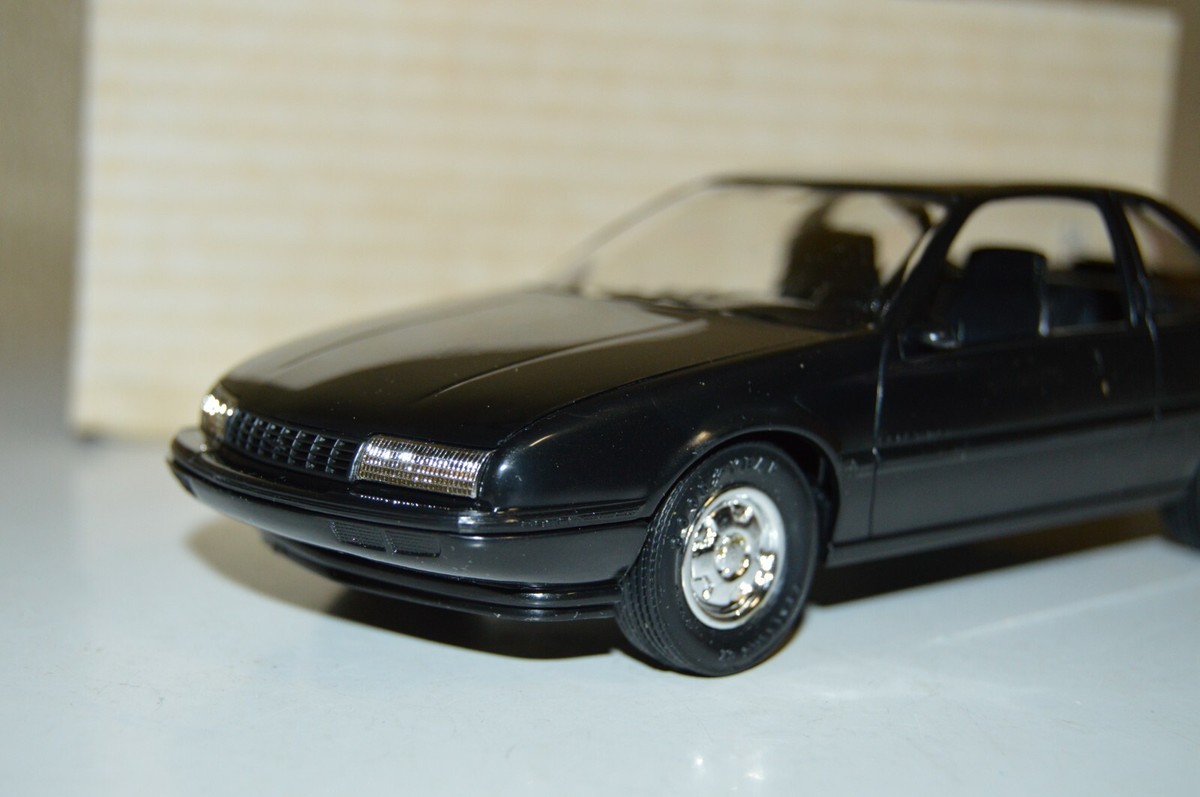 コルベット ZR-1 超稀少品　89年式　amt/ERTL プラモデル 1/25 コルベットZR-1 （AMT） 8069 1/25 | 自動車プラモデル,1/24-1