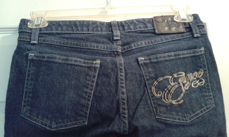 Enyce  JUNIOR Jeans       Size 9       LOW RISE      (RT001K)