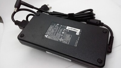 Original Delta 230W 19.5V 11.8A ADP-230DB F MSI GT72VR 6RD 6RE 7RE Dominator Pro