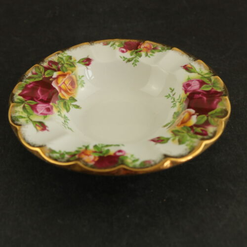  Royal Albert Old Country Roses Small Fluted Pickle Dish Bowl  or Trinket - 12cm - Picture 1 of 5